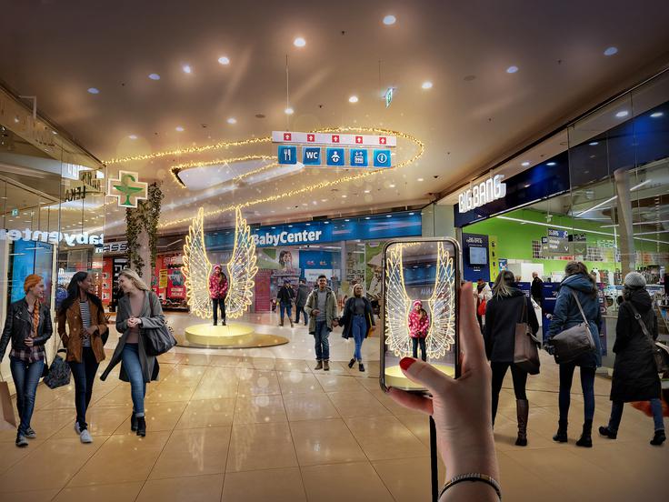 Kako se počutijo angeli s krili? To bodo vašim otrokom razkrila pravljična svetlobna krila v Citycentru Celje.  | Foto: Citycenter