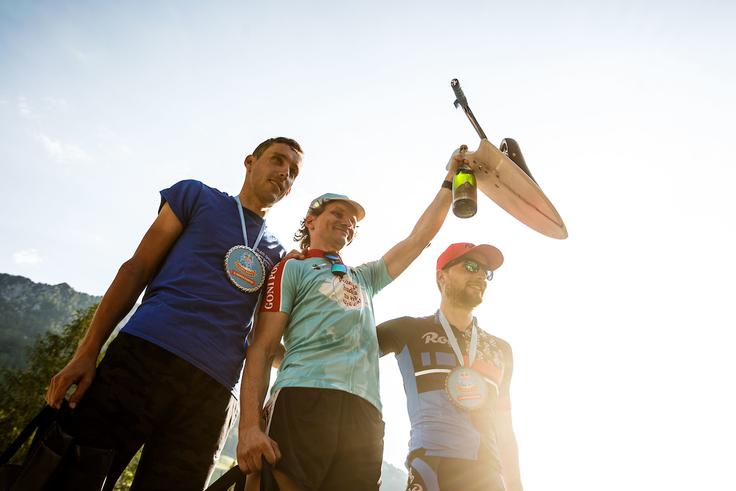 Najhitrejši v moški konkurenci: Primož Jurak (v sredini), Žiga Sernec (drugo mesto mesto, na fotografiji skrajno desno) in Srečko Brulc (tretje mesto). | Foto: Grega Valančič/Sportida