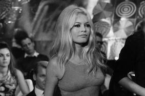 In Bog je ustvaril Brigitte Bardot