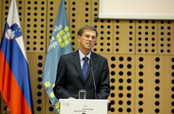 Premier Miro Cerar napoveduje uvedbo pravih davčnih blagajn (video)