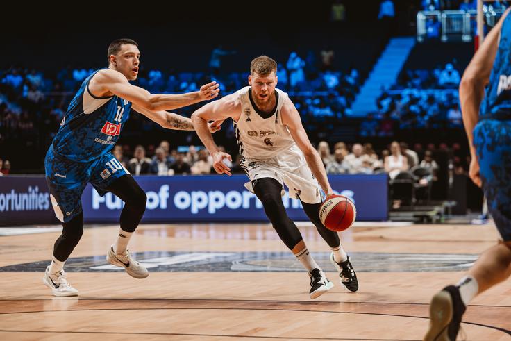 Davis Bertans je najboljši strelec ekipe Dubaja. | Foto: Dubai Basketball