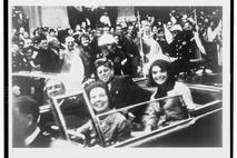 John F. Kennedy v avtomobilu