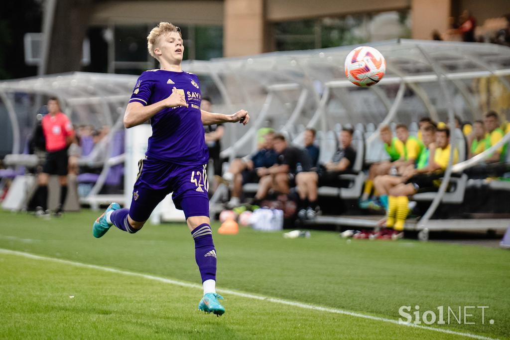 NK Maribor : NK Radomlje, 1. SNL