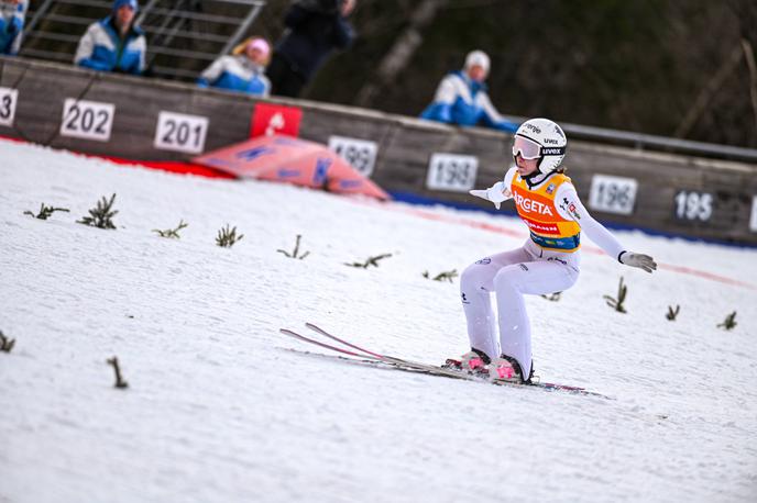 Nika Prevc Planica svetovni rekord | Nika Prevc je s svetovnim rekordom navdušila tudi Novaka Đokovića. | Foto Guliverimage