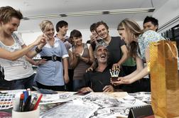 Kako postati pisarniški sodelavec, ki ga imajo vsi radi