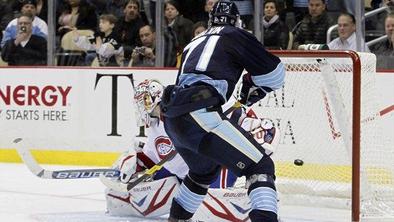 Chicago spet sam na vrhu lige NHL