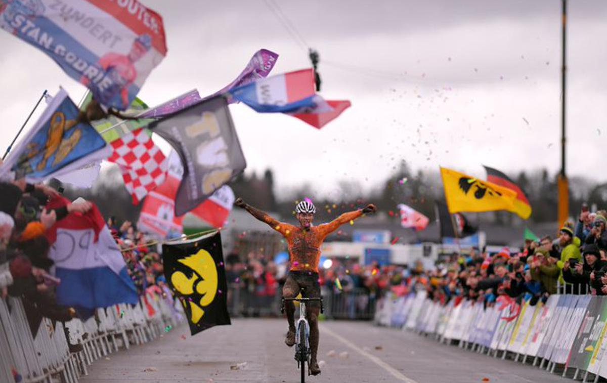 Mathieu van der Poel | Mathieu van der Poel (Alpecin-Fenix) je dobil predzadnjo etapo. | Foto zajem zaslona