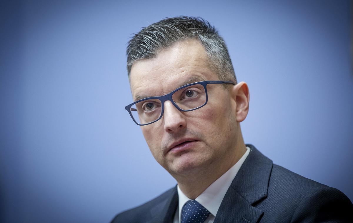 Marjan Šarec | Minister za obrambo Marjan Šarec je na družbenem omrežju delil razmišljanje o četrtkovem protestu poklicnih gasilcev. | Foto Ana Kovač