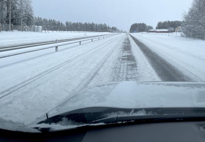 Tako so pozimi videti hitre ceste na Švedskem. | Foto: Gregor Pavšič