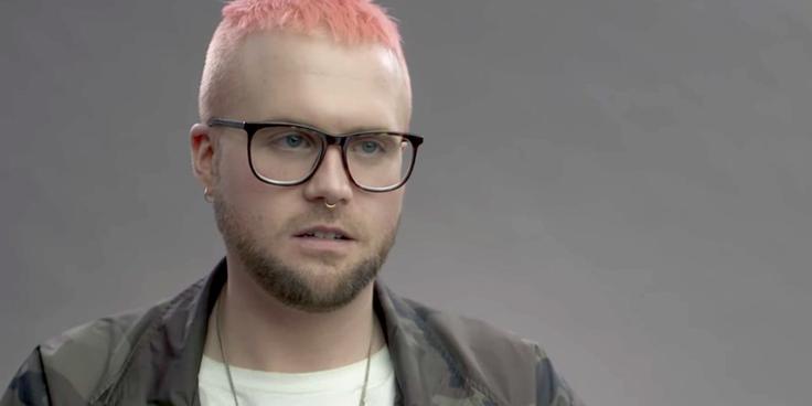 Christopher Wylie je postal obraz najnovejšega mednarodnega škandala, za katerega zdaj vse kaže, da bo prerasel okvire zlorabe uporabniških podatkov in postal politična nočna mora.  | Foto: YouTube