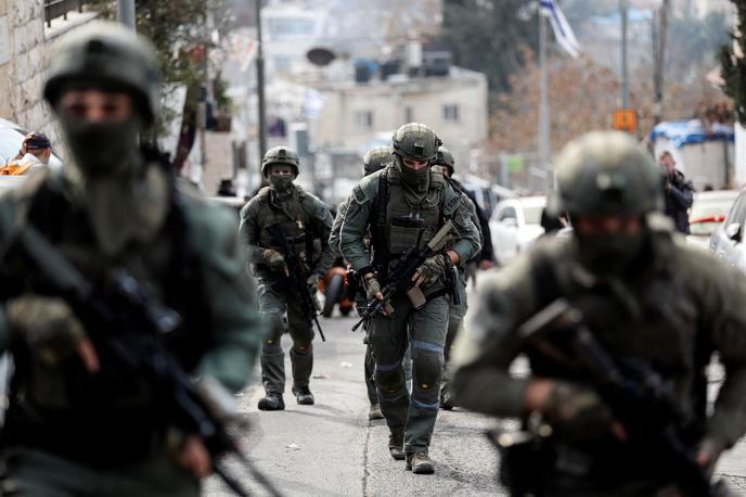 Jeruzalem, napad | Predstavnik izraelske policije Kobi Šabtaj je napad označil za enega najhujših, kar jih je Izrael doživel v zadnjih letih. | Foto Reuters
