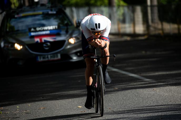 Alex Dowsett | Alex Dowsett je prepričan, da lahko v eni uri prekolesari več kot 55,089 kilometra, kar je rekord Victorja Campenaertsa iz leta 2019. | Foto Vid Ponikvar