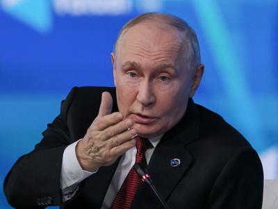 Putin imel velik govor o vojni v Ukrajini: Vse se je začelo z bombardiranjem Jugoslavije