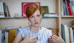 Asta Vrečko ostaja kulturna ministrica