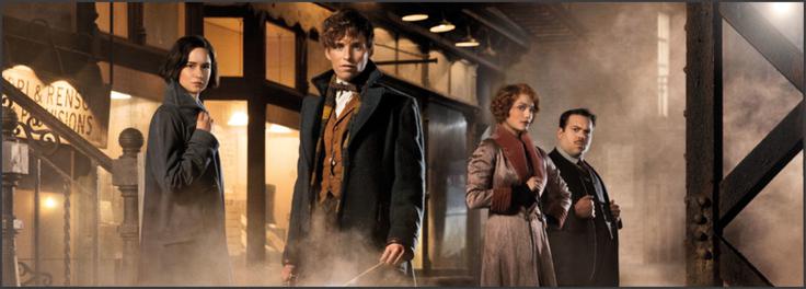 Ustvarjalci filmov o Harryju Potterju predstavljajo domišljijsko pustolovščino o nadobudnem čarodeju (Eddie Redmayne), ki se mu življenje postavi na glavo, potem ko v New Yorku izgubi kovček z magičnimi živalmi. Film je scenaristični prvenec avtorice knjižne predloge J. K. Rowling. • V ponedeljek, 20. 4., ob 16.50 na HBO 2.* │ Tudi na HBO OD/GO.

 | Foto: 
