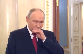 Putinov kašelj buri duhove: Kremelj izbrisal posnetek, a prepozno #video