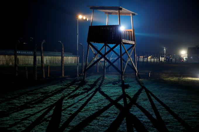 Med drugo svetovno vojno je v nacističnih koncetracijskih taboriščih (na fotografijo je zloglasni Auschwitz-Birkenau) umrlo med 17 milijonov internirancev, večinoma judov. | Foto: Reuters