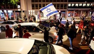 V Izraelu potekajo največji protesti proti novi vladi: "Država ni tvoja igrača"