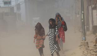 New Delhi: rekord kar 49,9 stopinje Celzija. Zmanjkuje jim vode.