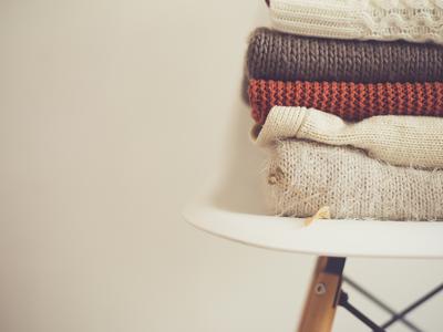 Če kopičite oblačila na stolu, je to lahko znak visoke inteligence