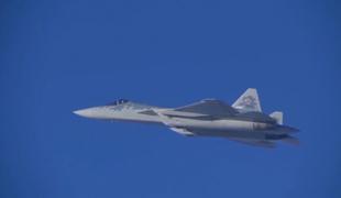Skrivnostni test letala za rusko prevlado na nebu? #video
