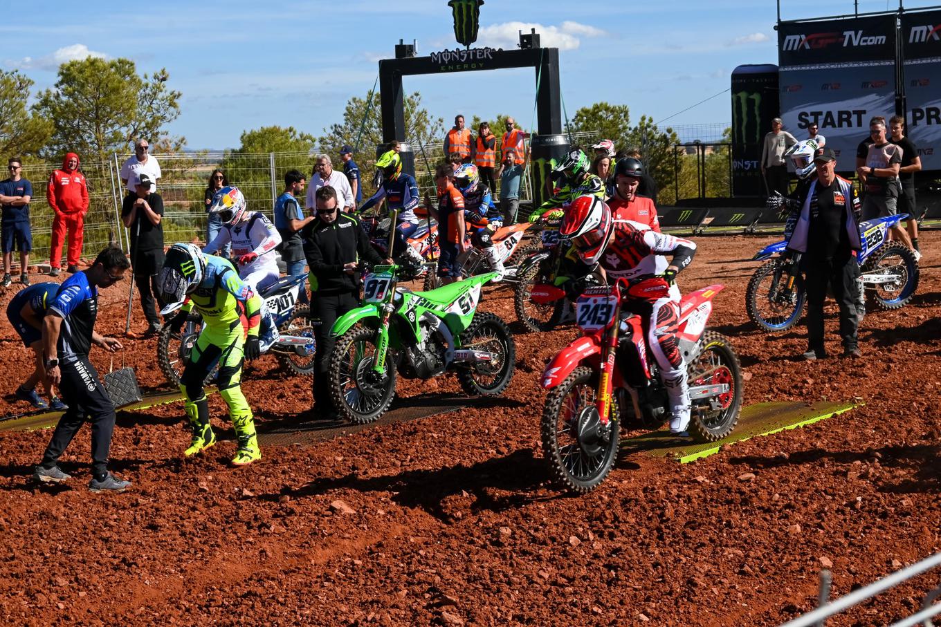 Tim Gajser focou nas largadas. | Foto de : Matej Podgoršek