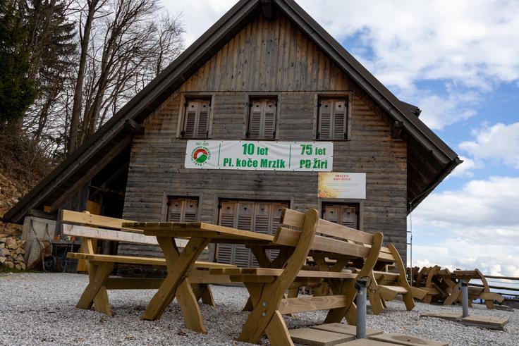 Planinska koča Mrzl'k | Foto: Matej Podgoršek