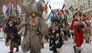 Na Ptuju zavladali tradicionalni pustni liki