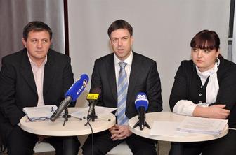 Vodstvu novomeške občine očitajo potratnost