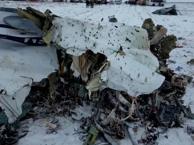 Številne nejasnosti zaradi strmoglavljenja ruskega letala #video #vŽivo