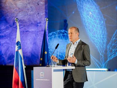 Razvojni projekti SDH: DSU in vzpostavljanje sistema dostopnih najemnih stanovanj