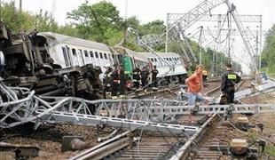 Več mrtvih v nesreči vlaka na Poljskem