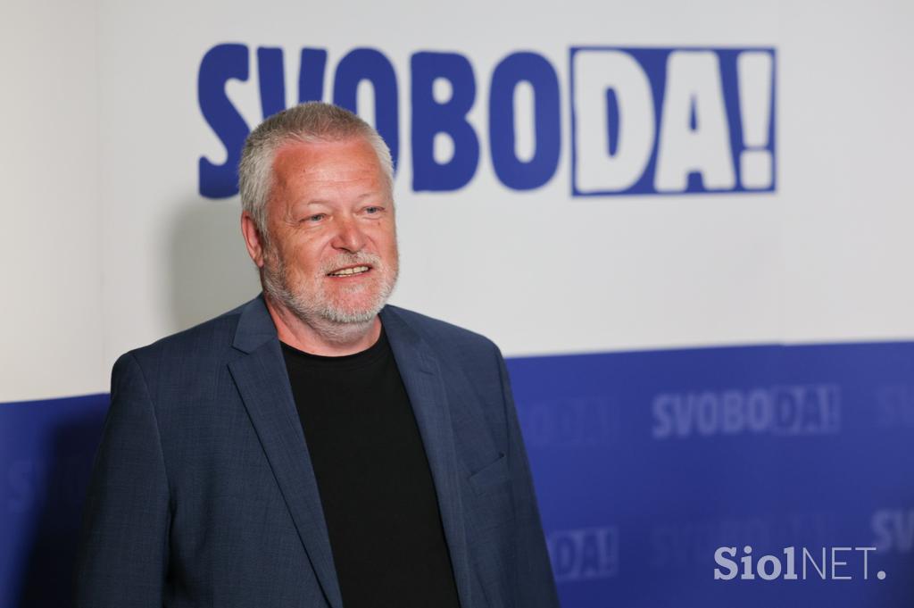 Gibanje Svoboda. Referendum.
