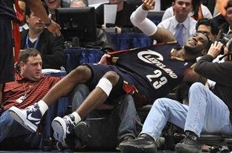 V New Yorku orkan James