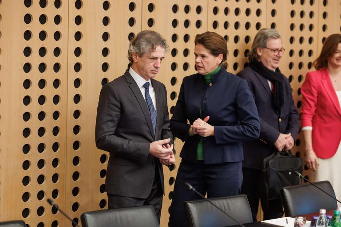 Robert Golob in Alenka Bratušek | Ministrstvo za zdaj uradno še ni pojasnilo odločitve o izdaji dovoljenja družbi Israir. | Foto STA