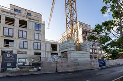 Soseska petih vila blokov ponuja naravo in urbano bližino