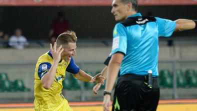 Valter Birsa na naslovnicah, Samir Handanović je jezen