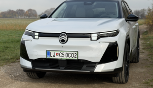 Odličen za družine, toda ozka motorna izbira in precej doplačljive opreme #foto