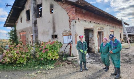 Družina Skok potrebuje pomoč: najprej bivalni kontejner, nato morda hišica