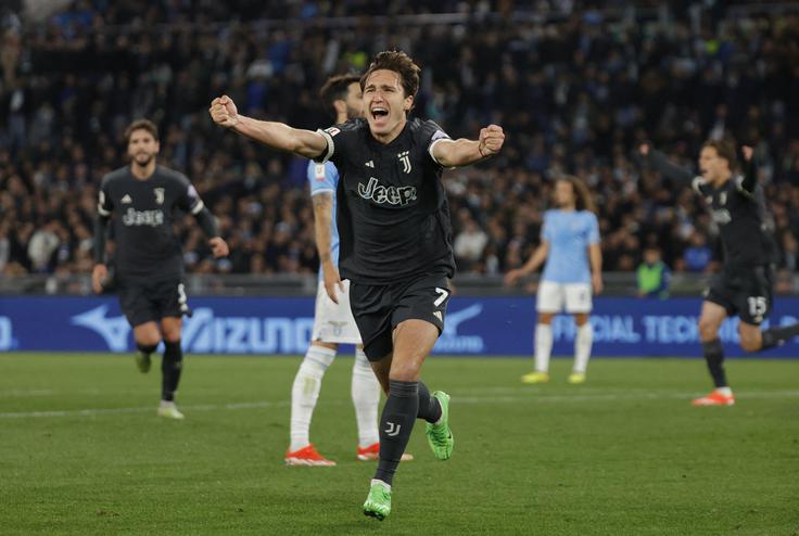 Skupni izid dveh tekem je bil 2:2, nato pa je v 83. minuti Arkadiusz Milik zadel za zmago in napredovanje Juventusa. | Foto: Reuters