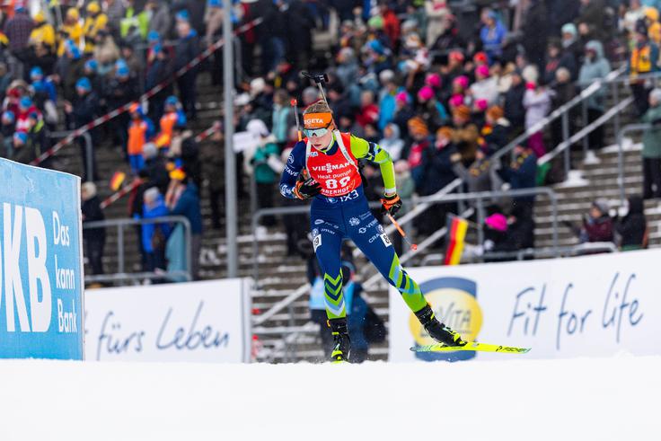 Devetnajstletna Manca Caserman je v Oberhofu debitirala v svetovnem pokalu. | Foto: Guliverimage