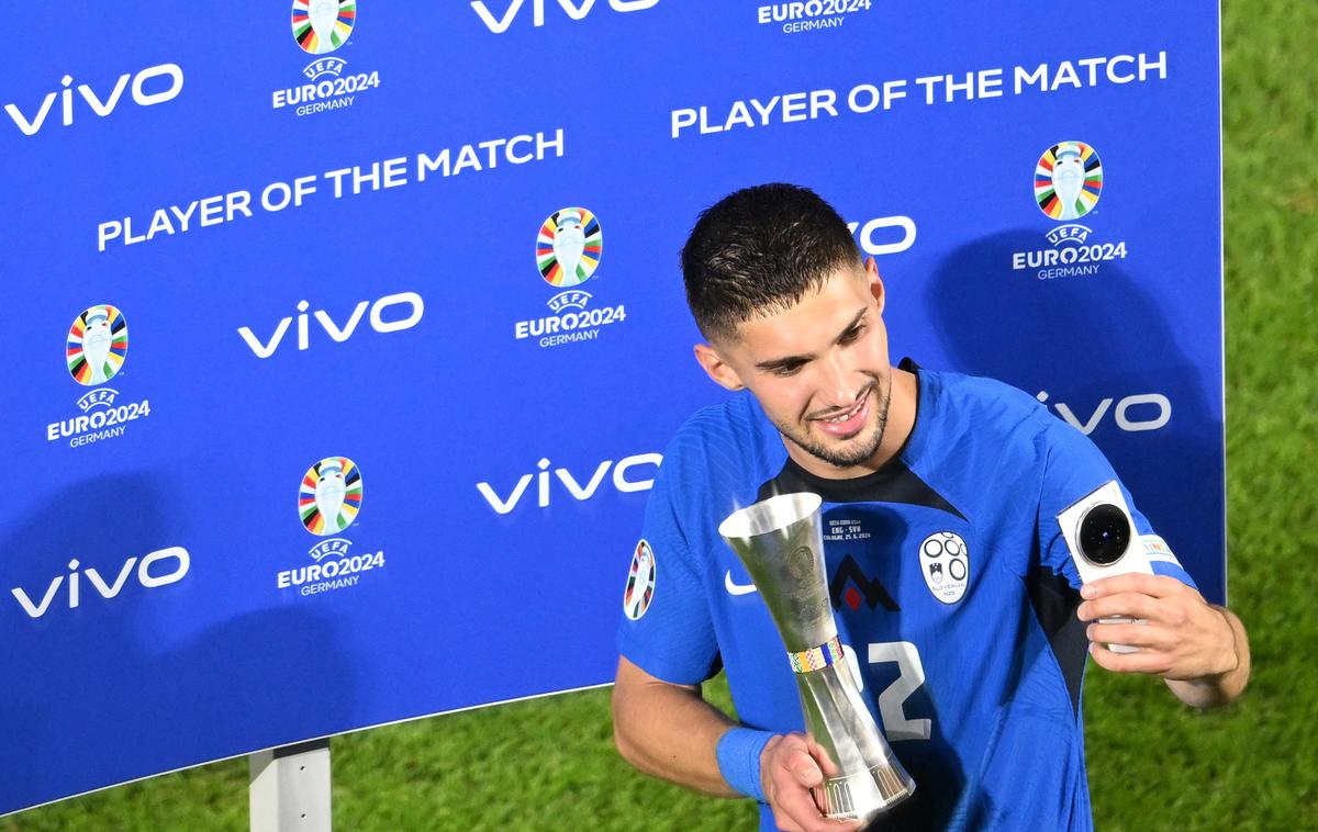 Adam Gnezda Čerin | Adam Gnezda Čerin je bil na tekmi, ki se je vpisala v zgodovino slovenskega nogometa, razglašen za najboljšega igralca. | Foto Guliverimage