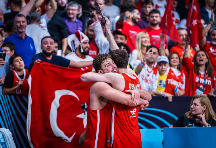 Turki so se po 24 letih uvrstili v finale Eurobasketa. | Foto: FIBA