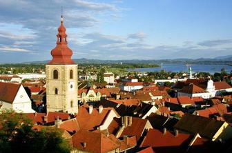 Na Ptuju uvedli območja kratkotrajnega brezplačnega parkiranja