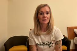 Slovenska popotnica, ki je obtičala na letališču v Dubaju, za Siol.net: Ni prijetno #video