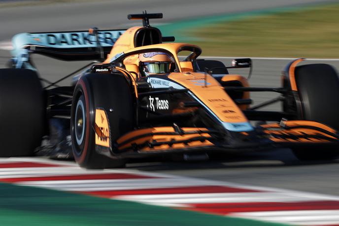 testiranja Daniel Ricciardo McLaren | Daniel Ricciardo z novim McLarnovim dirkalnikom pred dvema tednoma na testiranjih v Barceloni. | Foto Reuters