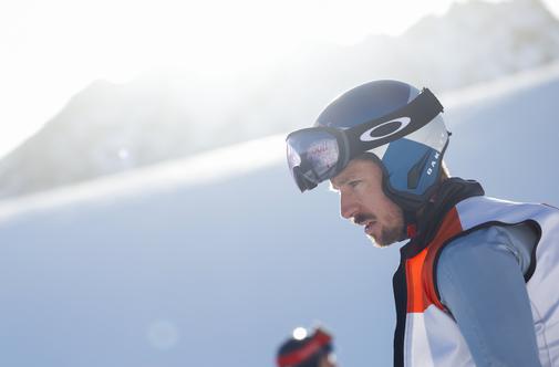 Marcel Hirscher se je 277 dni po poškodbi vrnil na sneg #video