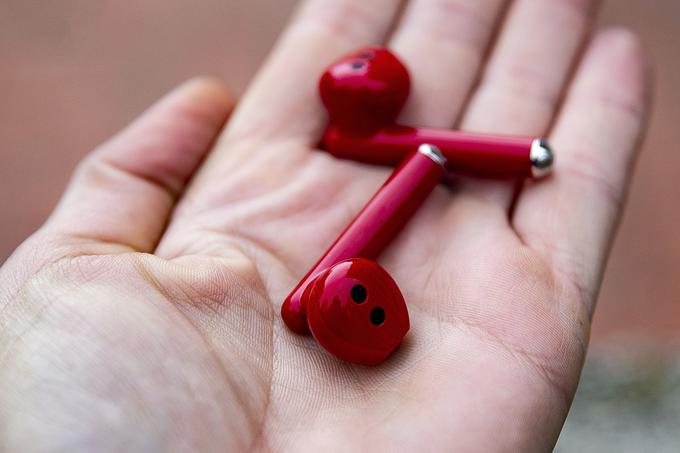 S tehničnega in funkcionalnega vidika so slušalke Huawei FreeBuds Lipstick pravzaprav enake kot slušalke Huawei FreeBuds 4. | Foto: Ana Kovač