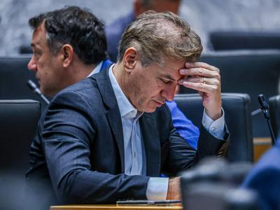 Mediana za Delo: SDS povečala prednost pred Svobodo, Resni.ca znova zunaj DZ