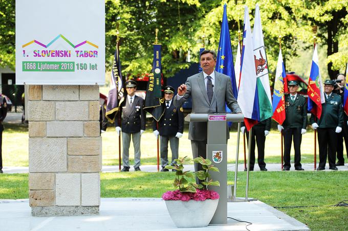 Predsednik države Borut Pahor je na 150. obletnici prvega slovenska tabora v Ljutomerju poudaril, da je odgovornost glede medsebojnega spoštovanja in skrbi za našo državo povezanosti ter razvoja naše državnosti tako rekoč v celoti na naših plečih. | Foto: STA ,